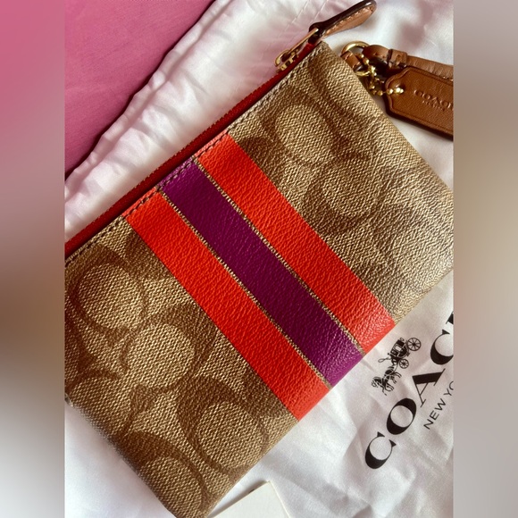 COACH Corner Zip Wristlet in Signature Canvas with Varsity Stripe with Dust Bag - Picture 4 of 6